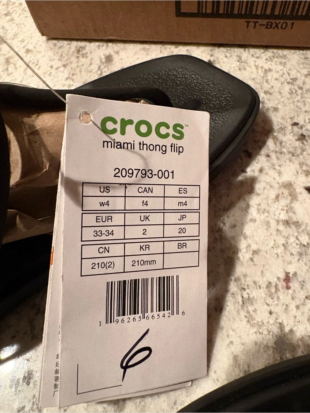 CROCS Miami Thong Flip in Black